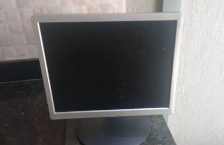 Dois monitores quebrados LG - Foto 3