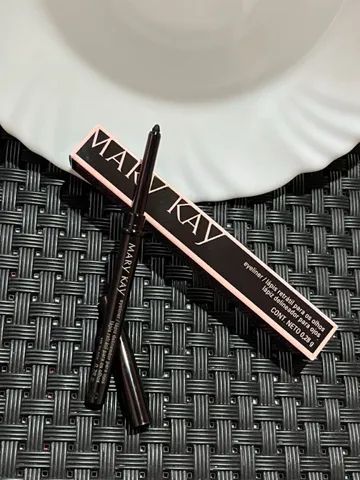 Lápis de Olho Retrátil da Mary Kay 