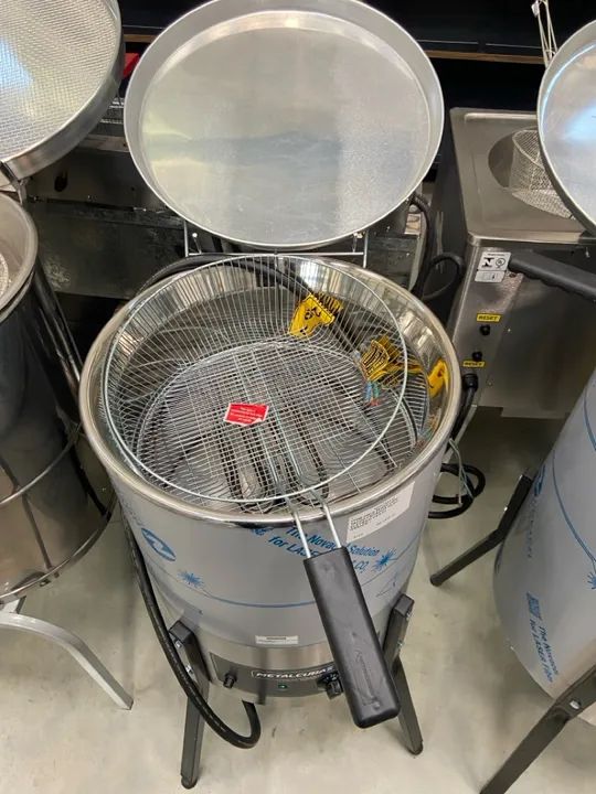 TFOE-25CG TACHO FRITADOR ÓLEO ELÉTRICO CESTO GRANDE - METALCUBAS - Foto 3