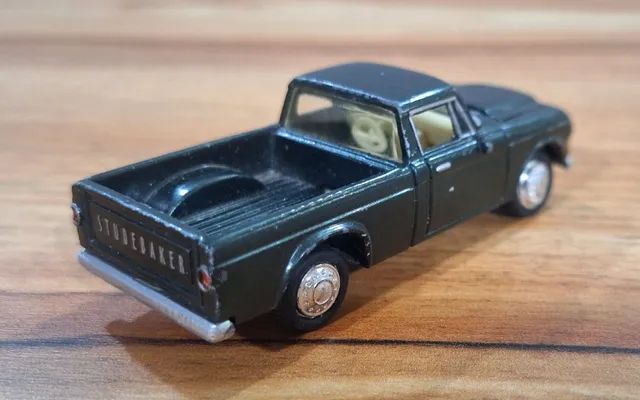 Johnny Lightning 1969 Studebaker Champ (Loose com detalhes*) - Foto 2