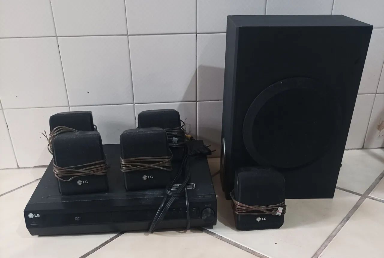 Home Theater LG 5.1 com DVD Player