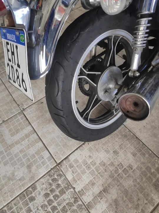 Suzuki Intruder 125 muito economica - Foto 4