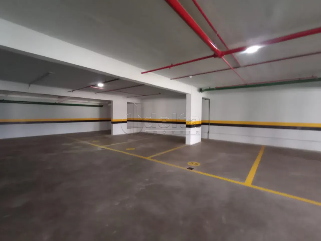 Sala comercial disponível para locação bairro Tabajaras em Uberlândia-MG