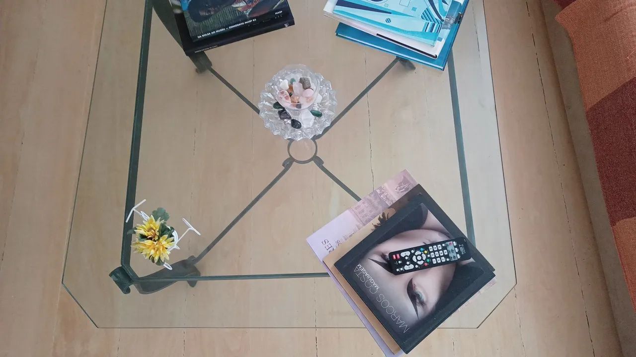 Mesa de centro em vidro blindex e ferro patinado em verde  - Foto 3
