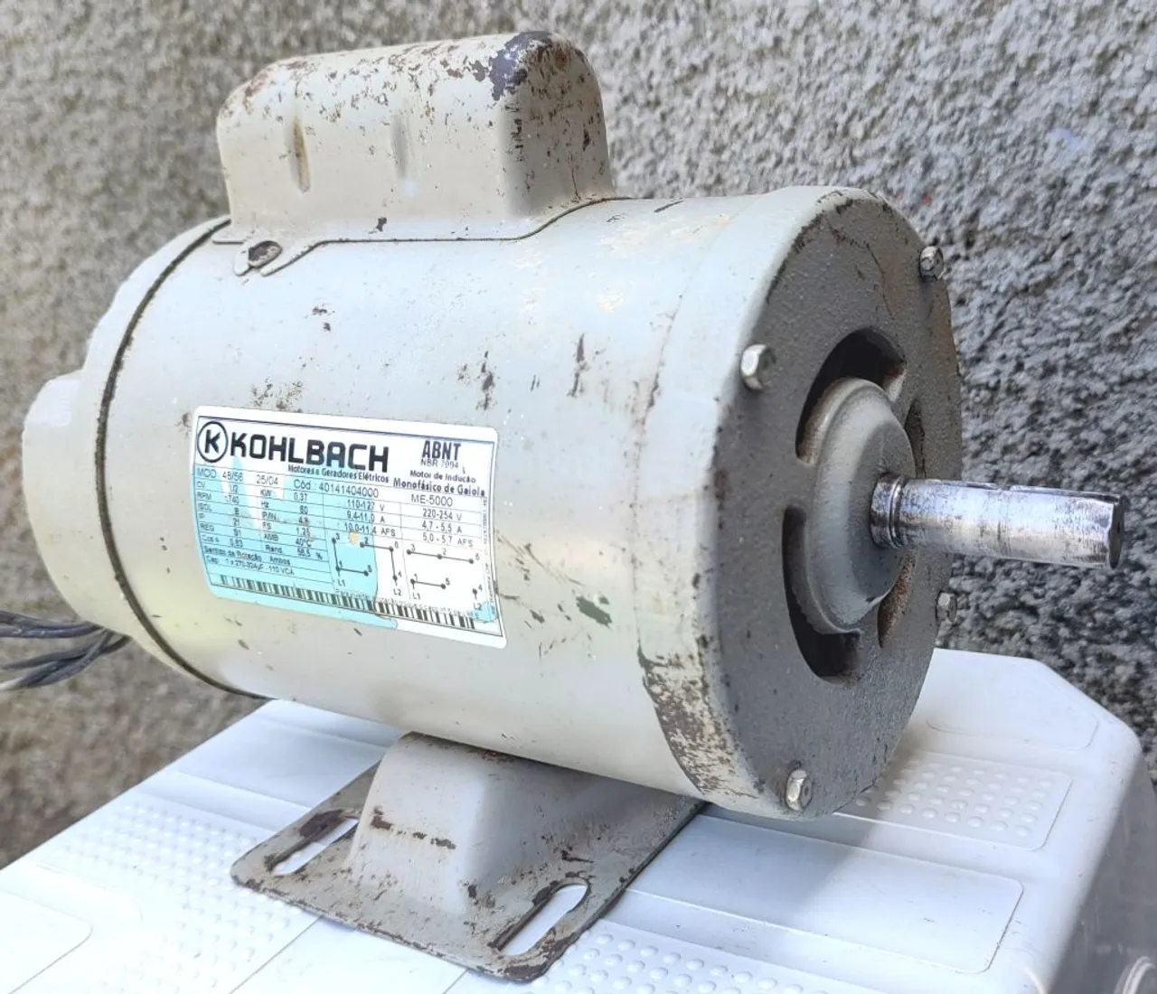 Motor de indução monofásico 1/2 CV - 1740 RPM - 127/220V - Kohlbach