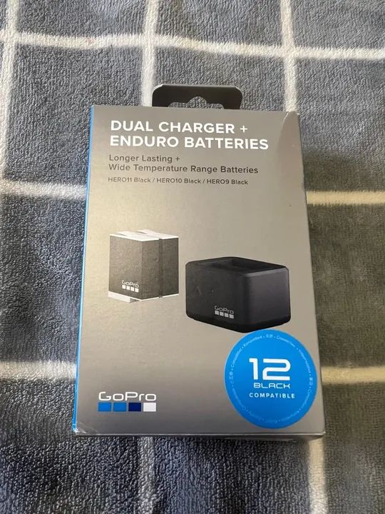 Dual Charger + 2Enduro batteries GOPRO12