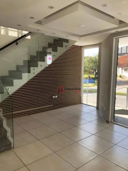 Prédio Comercial em Avenida - investidores