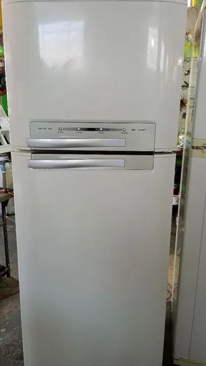 ELETROLUX 490 LITROS 
