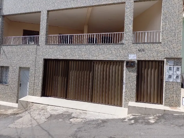 Alugo em Pernambués casa 2/4 suíte área de serviço