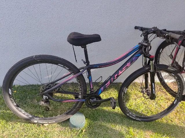 Vendo Bicicleta Aro 29 Marca First Shelby 21 Marchas Shimano e Freios a Disco