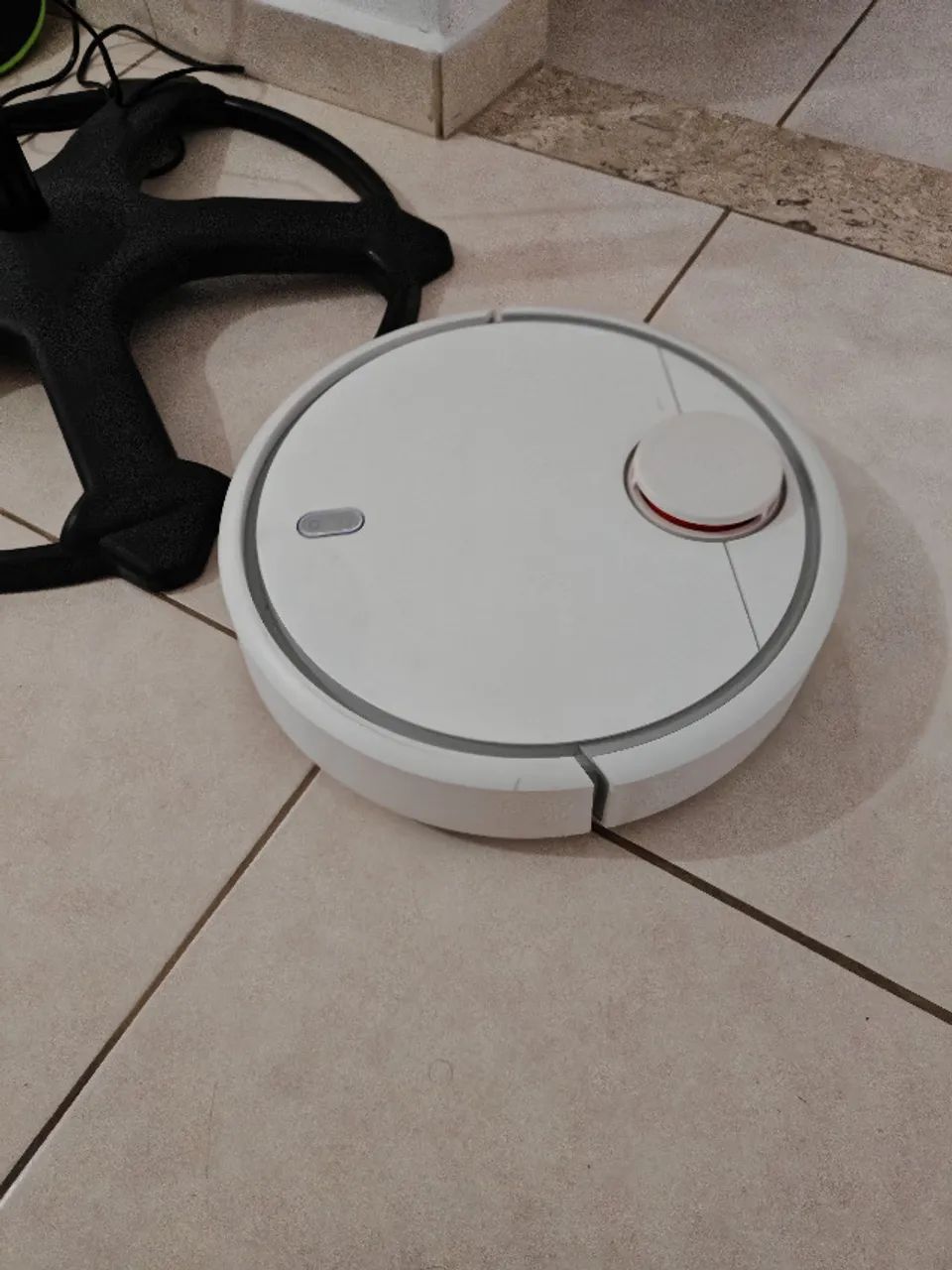 Robô aspirador de pó Xiaomi de 1ª Geração em Excelente estado - Com acessórios Originais - Foto 2