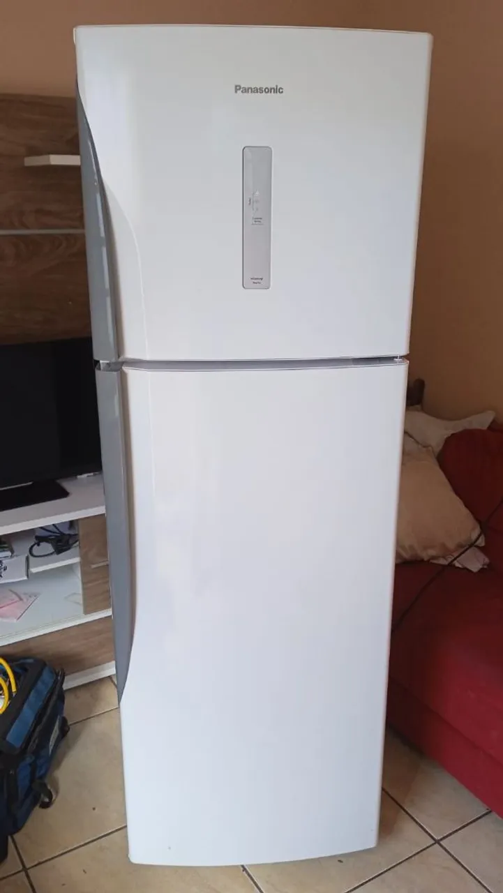 Vendo geladeira Panasonic duplex Frost Free.