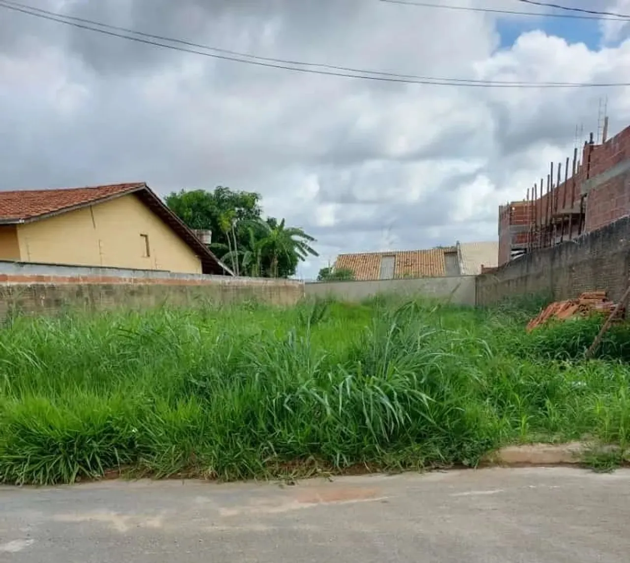 Lote 420,00m² (Asfalto, Agua e Esgoto) Setor Faiçalville