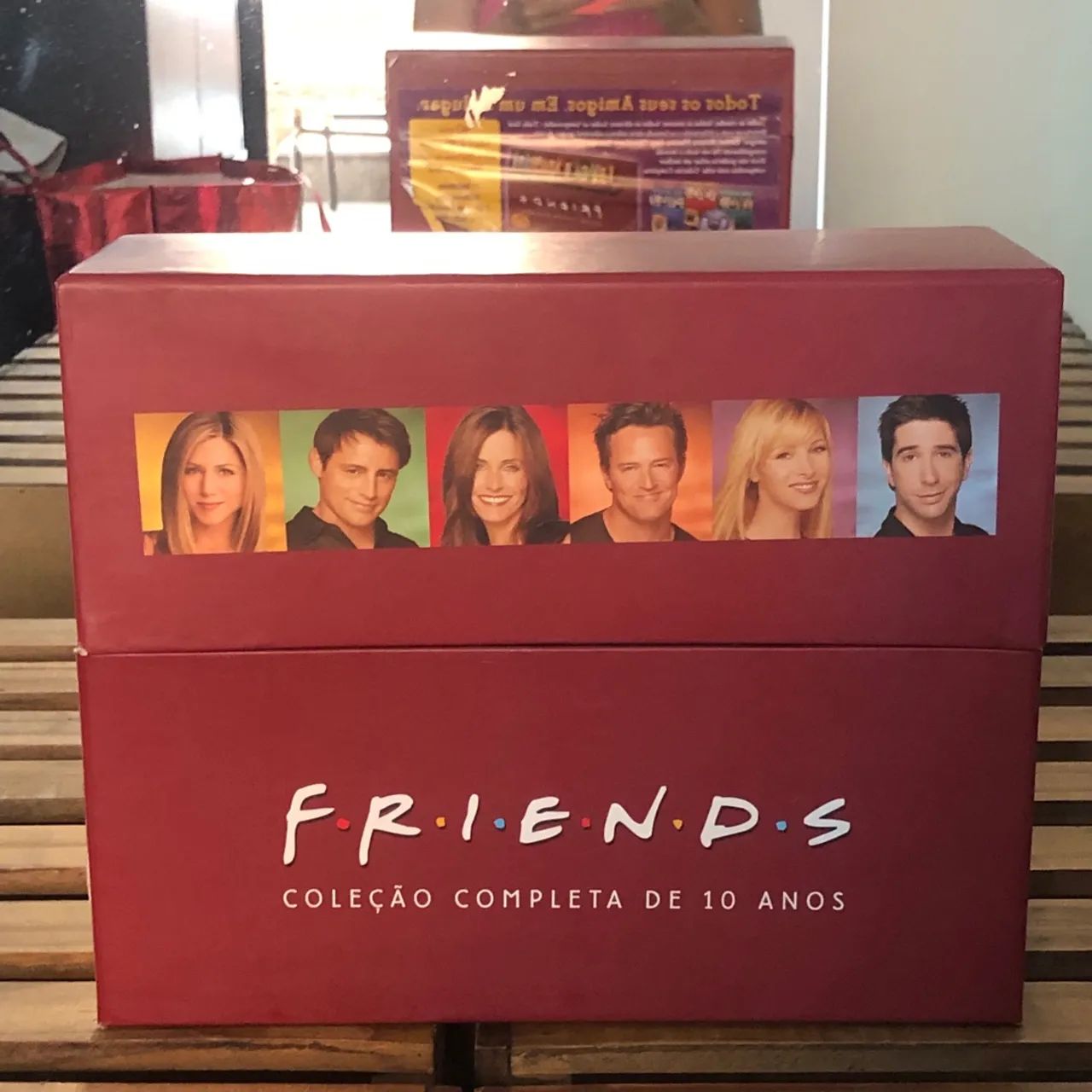 Box DVD Friends Coleção Completa - 10 Anos - DVD - Foto 2