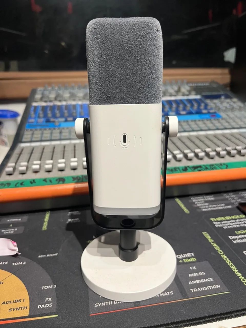 Microfone de Estúdio Profissional usb interface