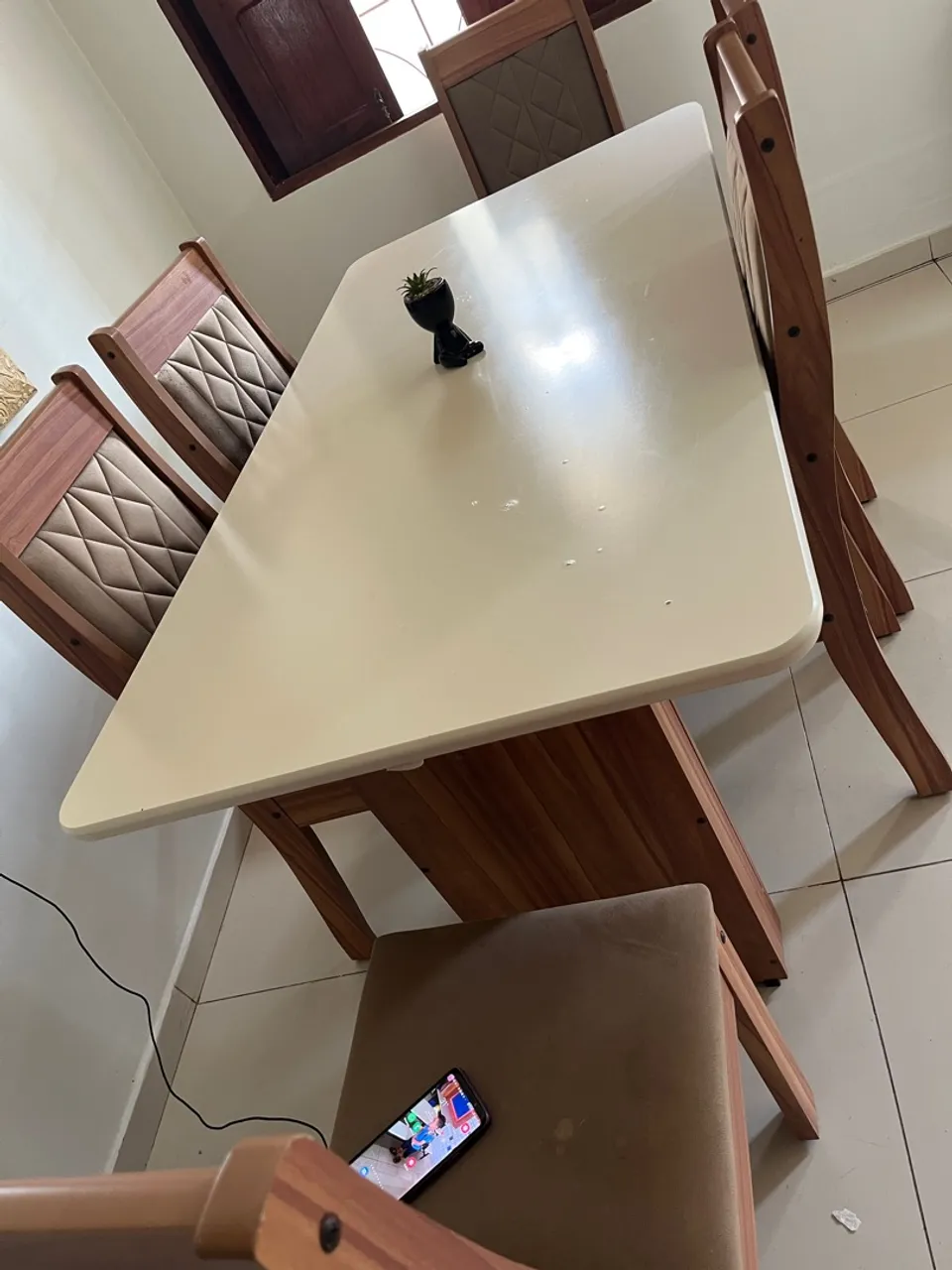Mesa de Jantar com 6 Cadeiras