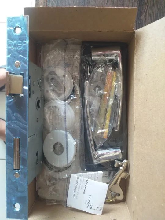 Fechadura para porta de 40m