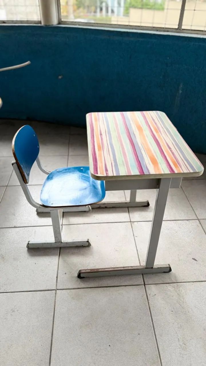 Mesa e cadeira escolinha infantil - usada - Foto 4