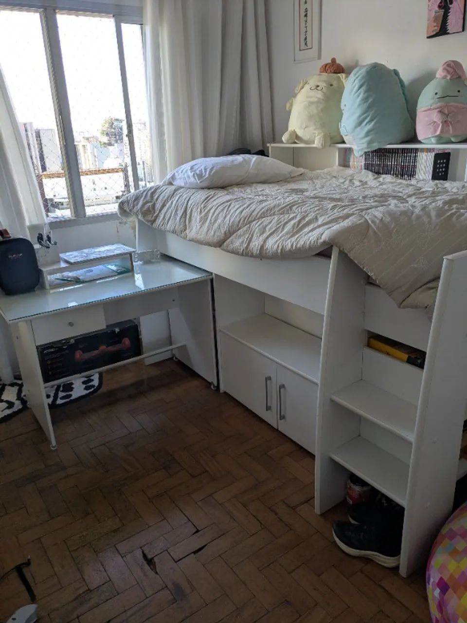 Cama com escrivanhinha