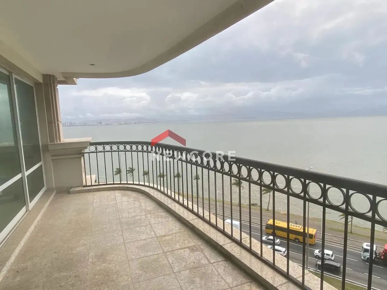 Apartamento em Avenida Governador Irineu Bornhausen - Agronômica - Florianópolis/SC - Foto 4