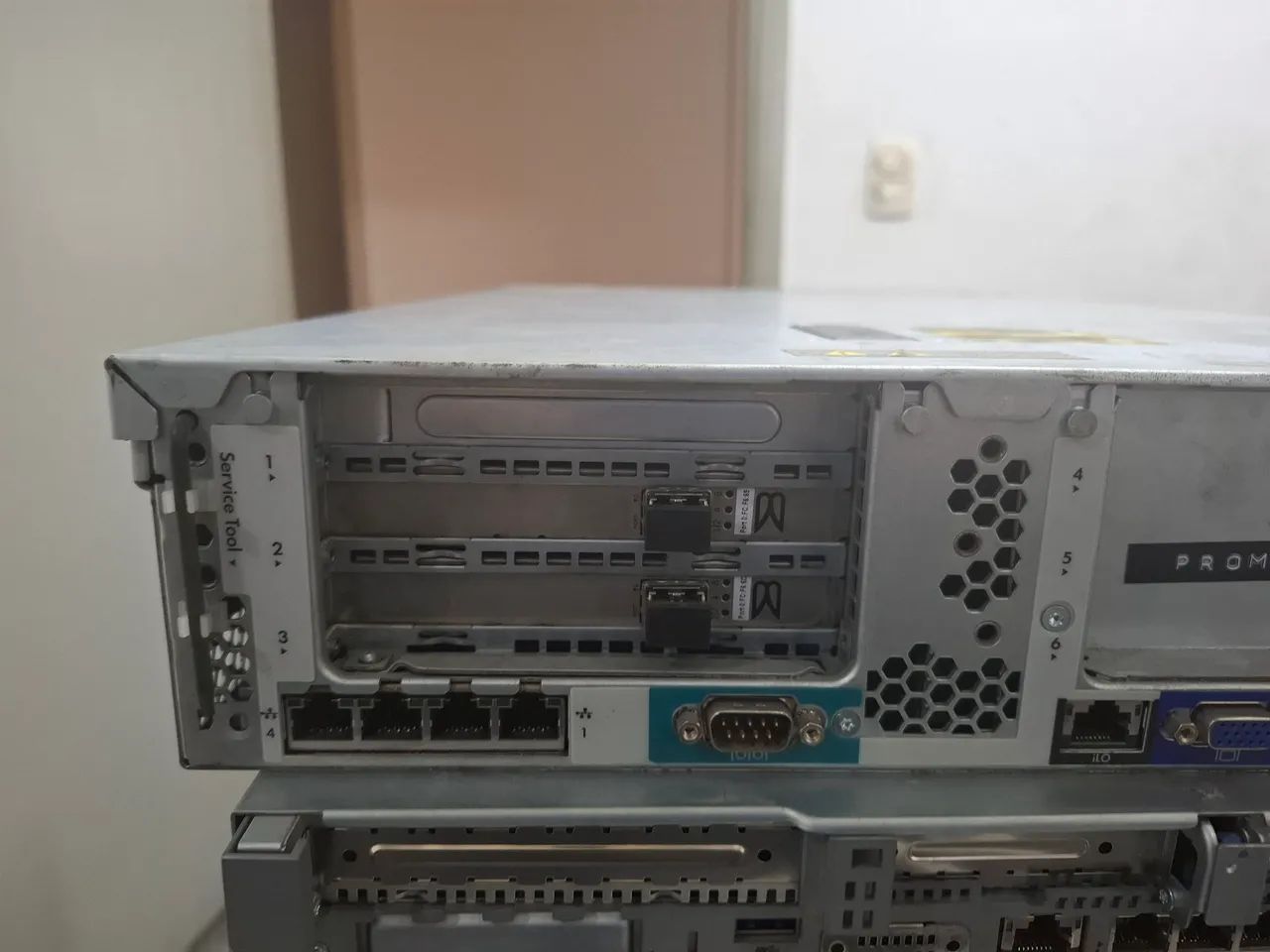 HPE DL380p Gen8, 2 Xeon Octacore, 64Gb RAM, 2 fontes. - Foto 3