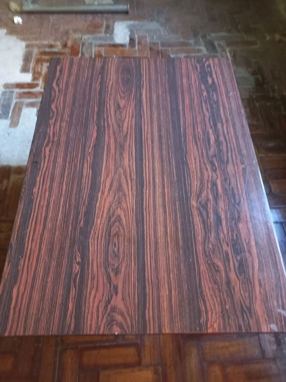 Mesa de madeira com estrutura de ferro - Foto 3