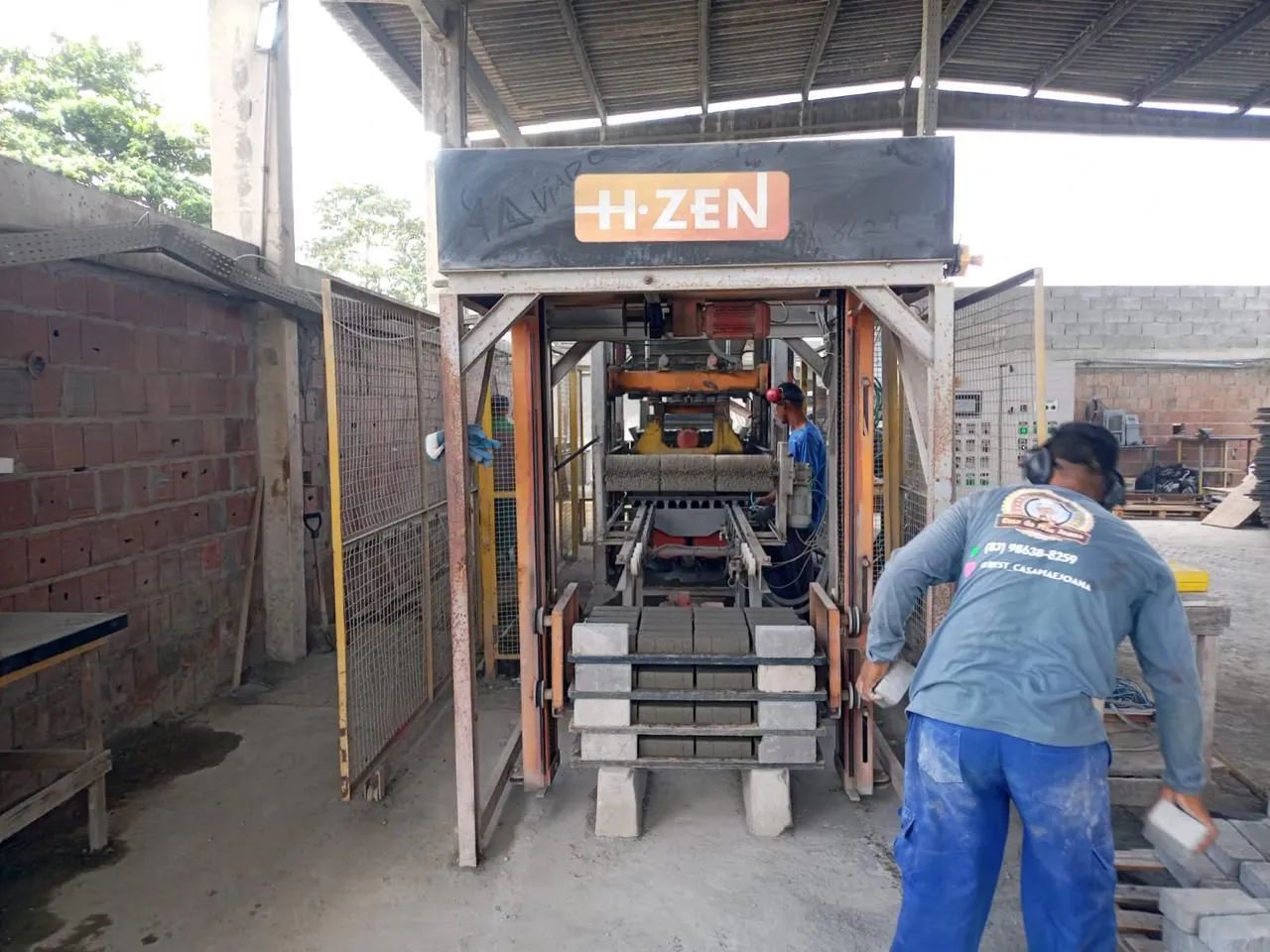 Máquina de Blocos H-ZEN