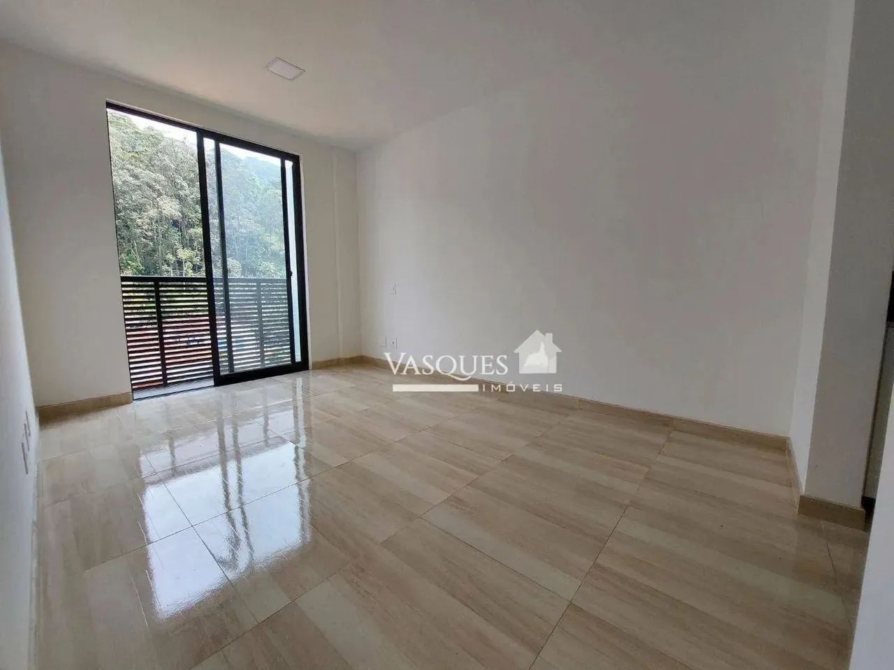 Apartamento com 1 dormitório para alugar, 40 m² por R$ 2.100,00/mês - Alto - Teresópolis/R