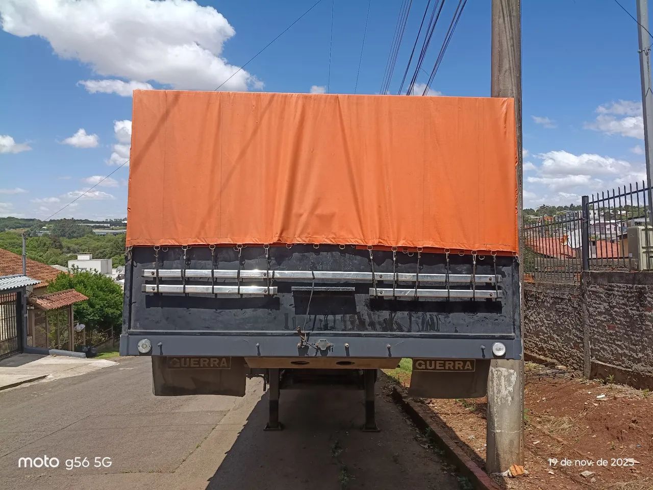 Carreta graneleira LS guerra ano 2011 com pneus e geladeira  - Foto 2