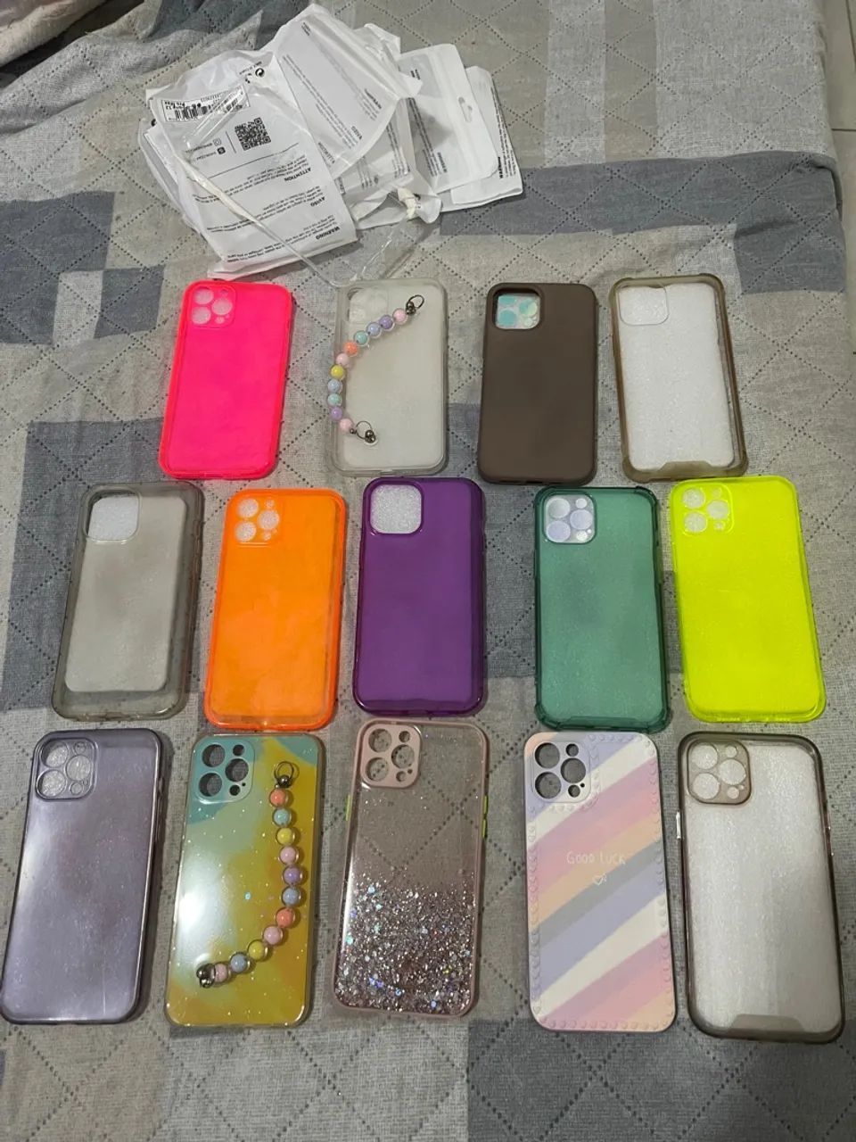Lote com 14 CASES capinhas para celular iPhone 12 PRO MAX  - Foto 3