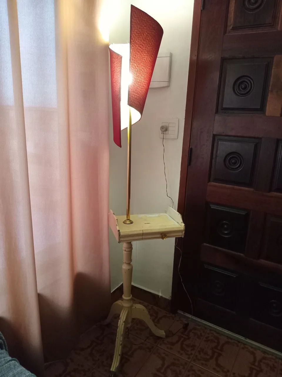 Abajur de chão vintage anos 60