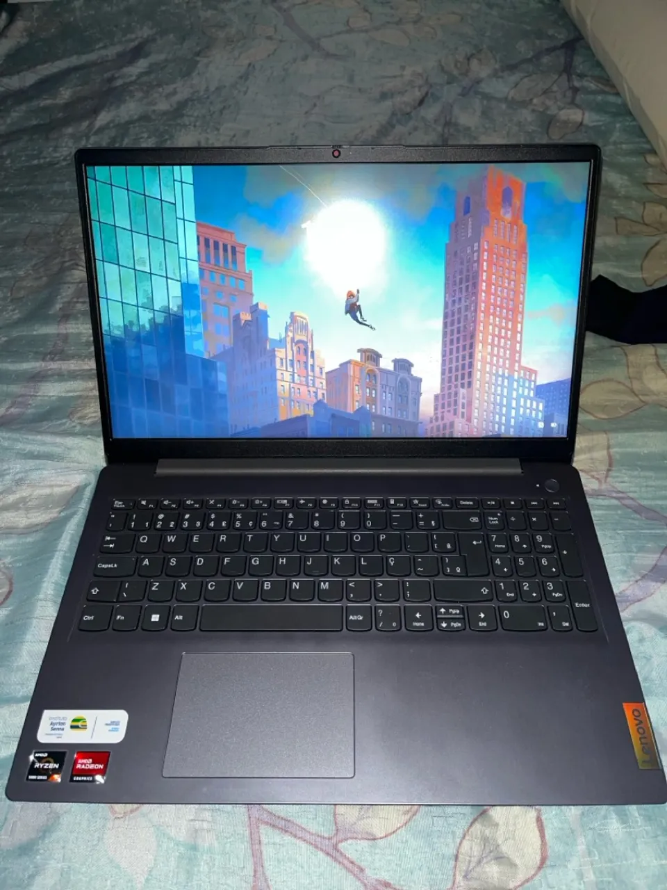 Notebook Lenovo Ryzen 7 - 12GB de RAM - 512 SSD