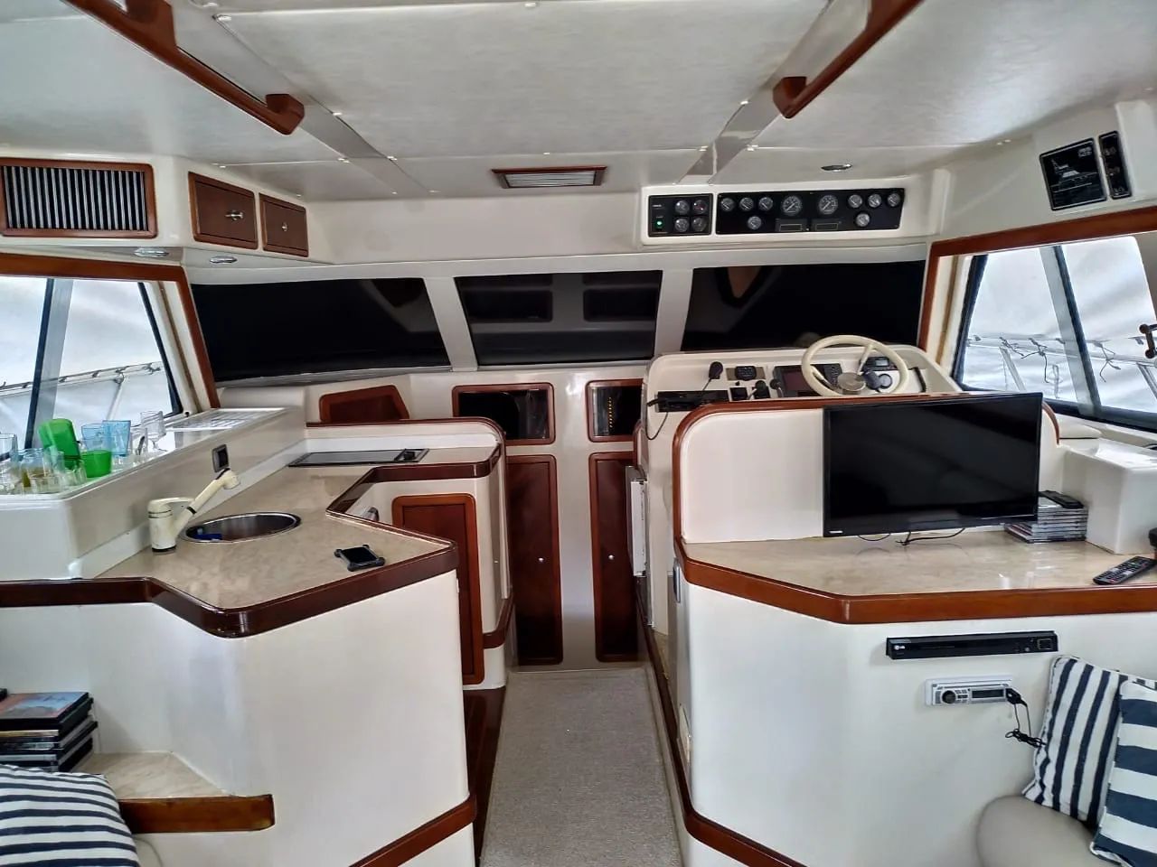 Lancha Catamarã Mares 40 - Foto 10