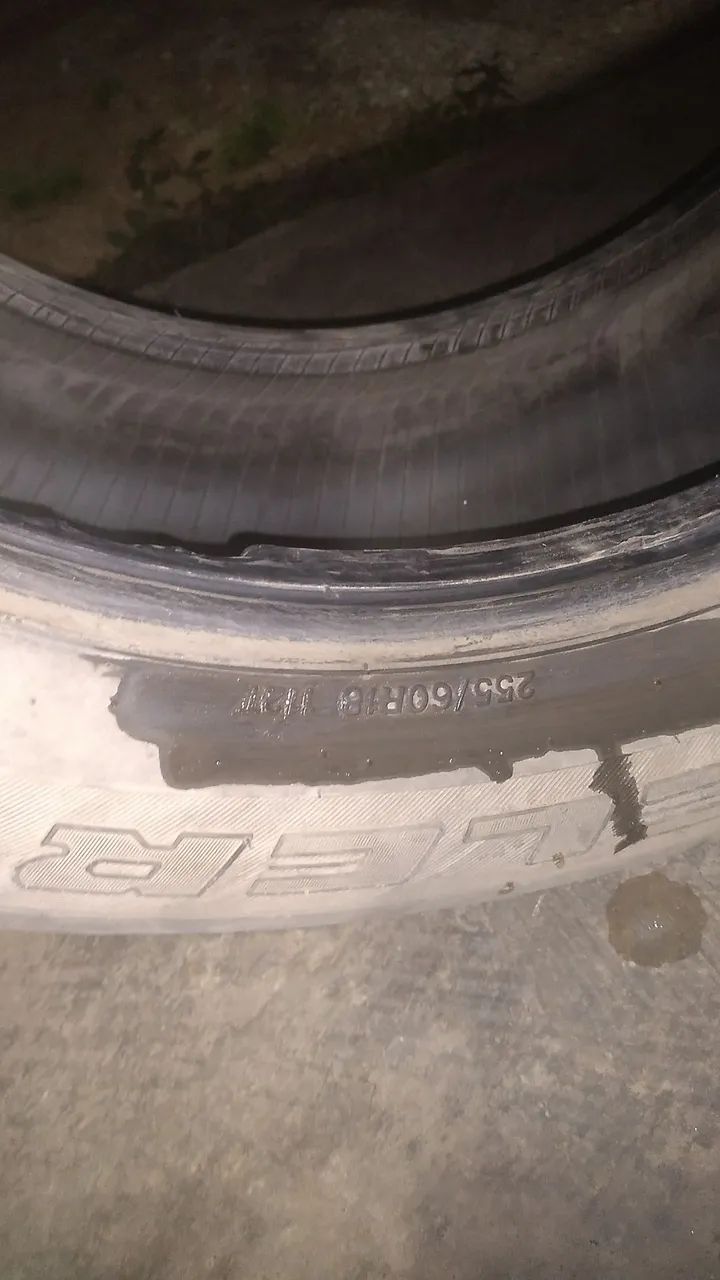 pneu bridgestone 255/60r18 - Foto 2