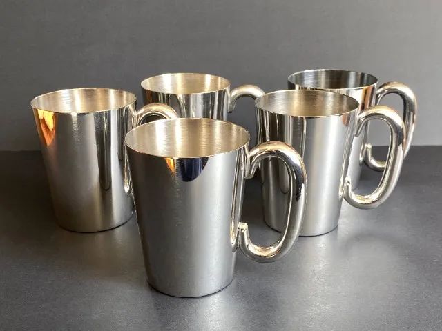 Conjunto de 5 canecas em prata 90 Belprata -med. 11cm - Foto 2