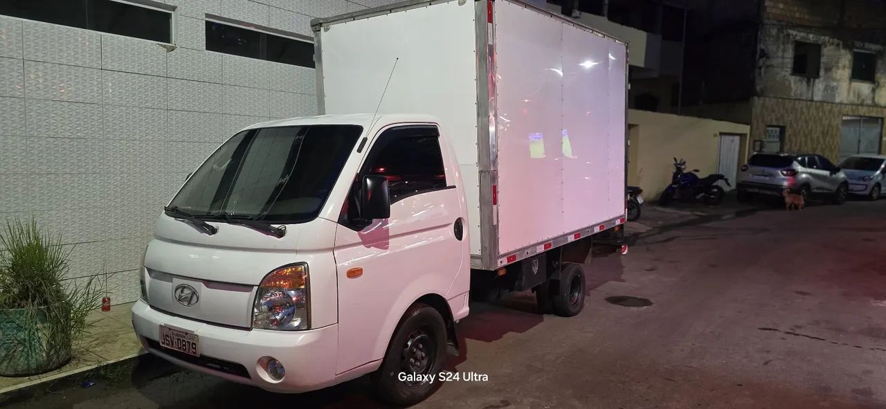 Caminhão bongo conservado o mais zero de toda região  - Foto 3