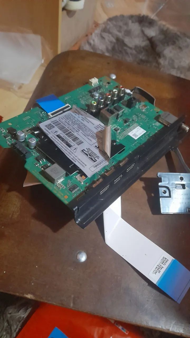 Placa Principal TV Samsung un32t4300ag ,hifi cabo flat - Foto 3