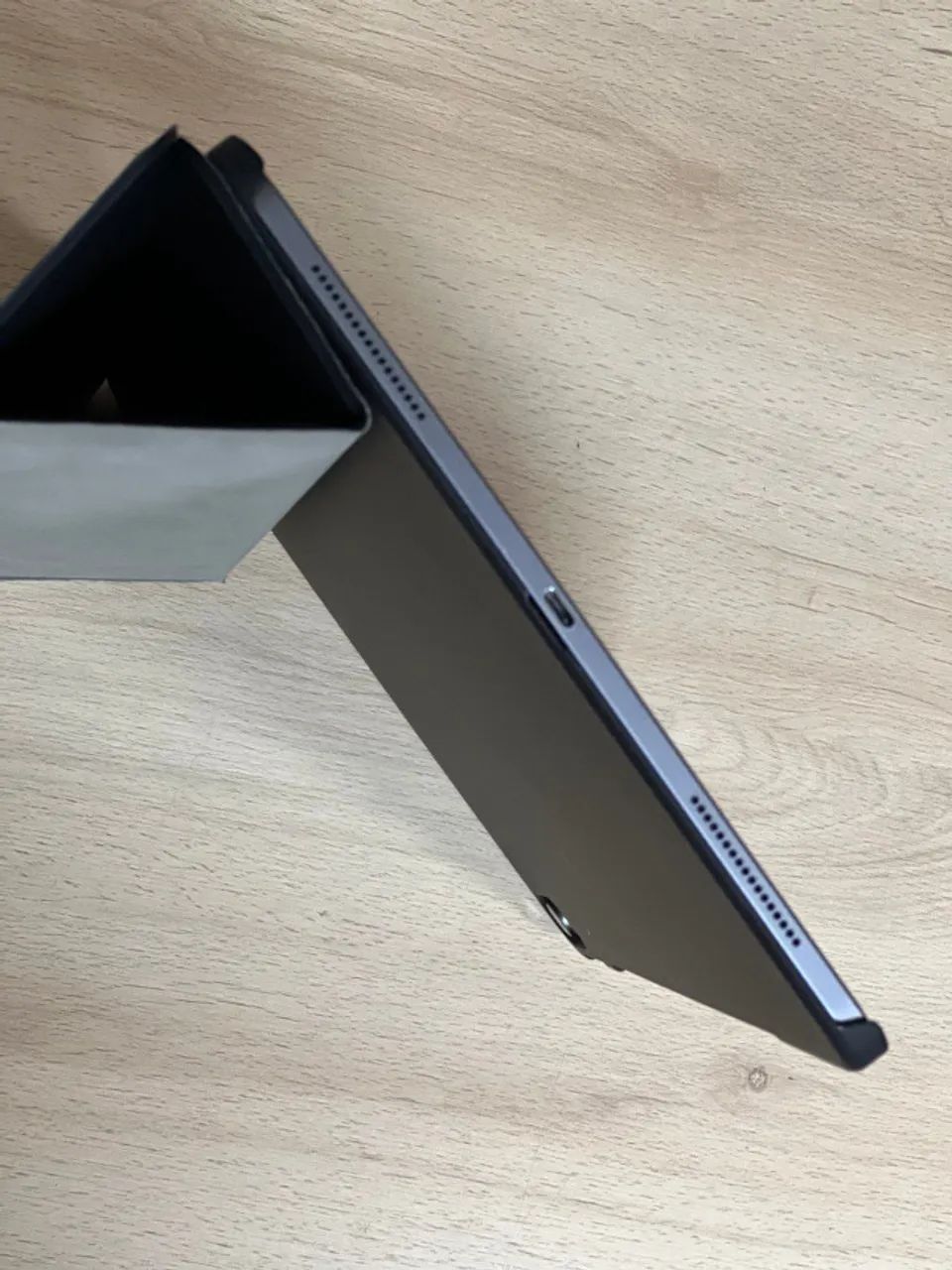 iPad Pro 12.9" 3ª Geração - 512GB - Cinza Espacial - Wi-Fi - Foto 3