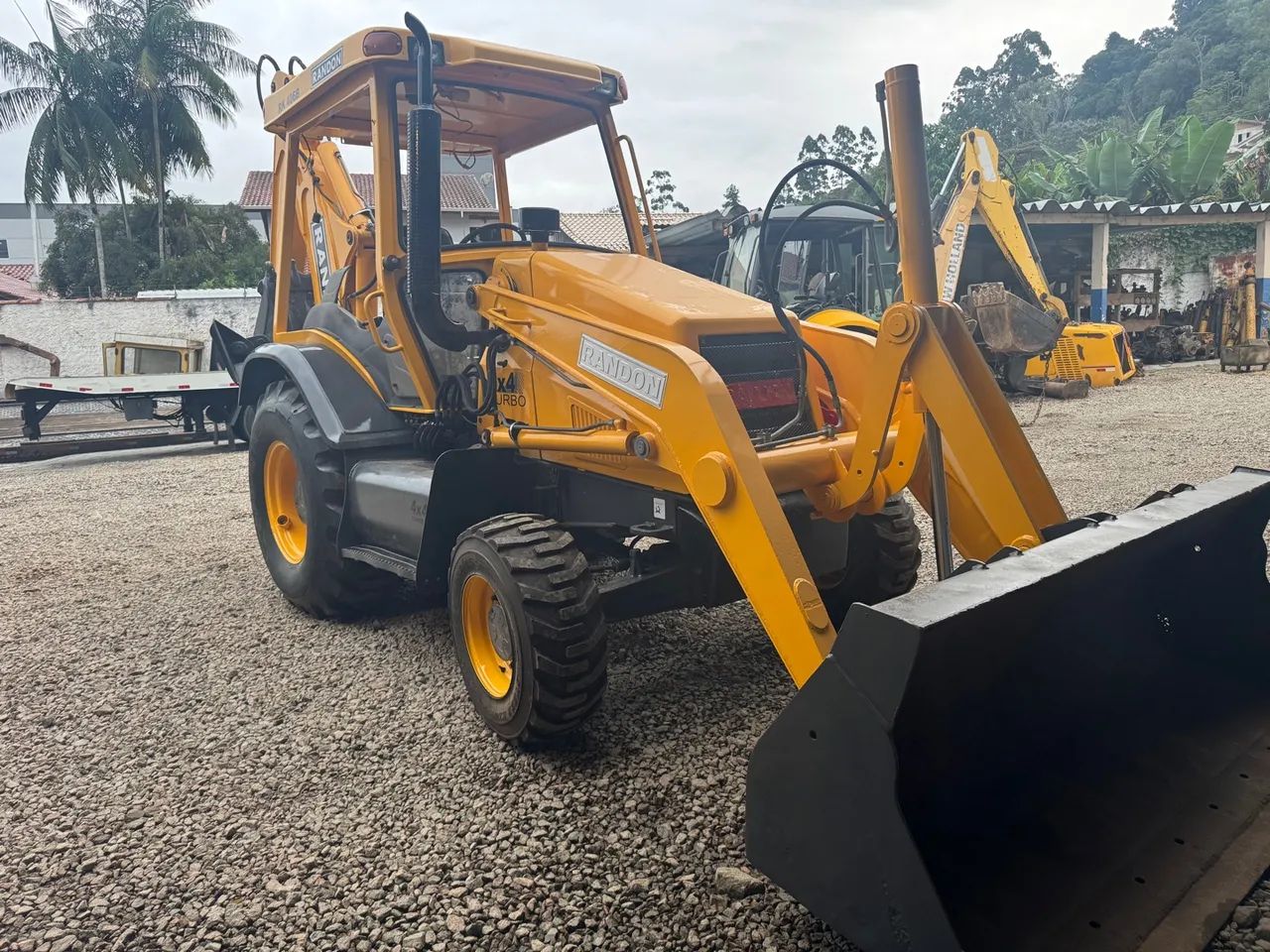 RETROESCAVADEIRA RANDON RK406B