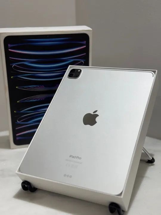 iPad Pro M2 / 128GB Seminovo