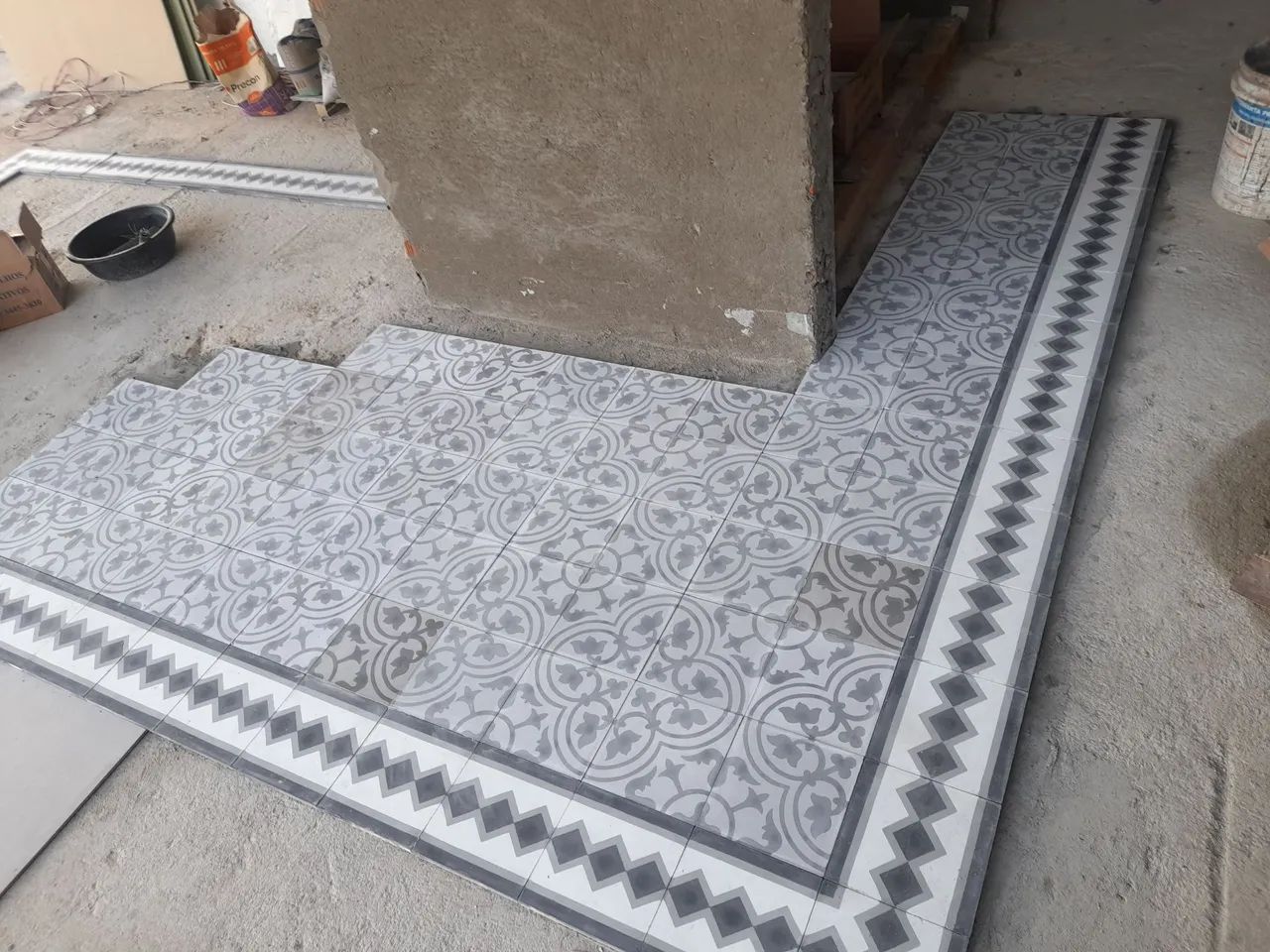 Preciso de ajudante de pedreiro 