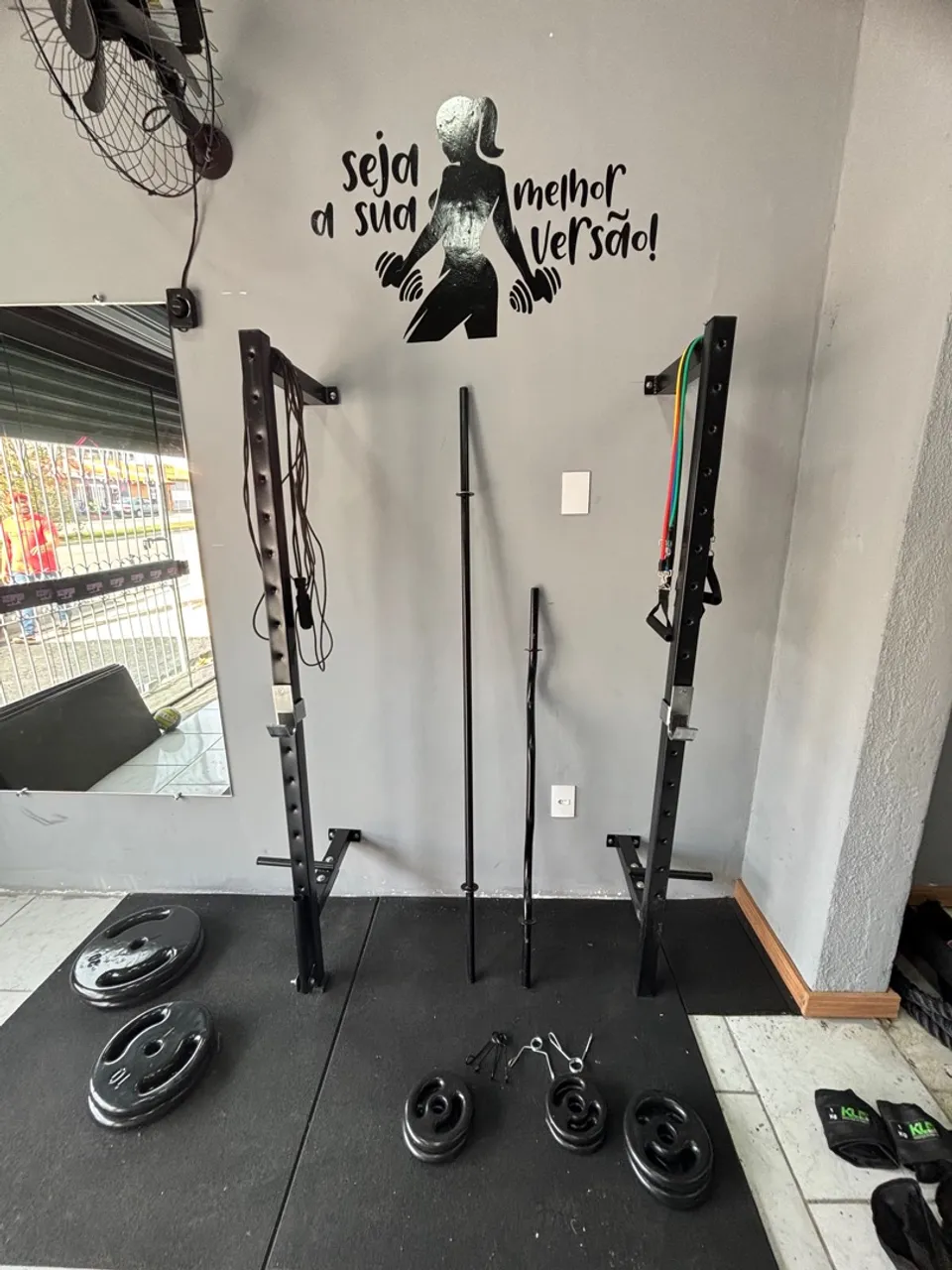 ? SUPORTE DE BARRAS PARA AGACHAMENTO E OUTROS EXERCÍCIOS - AJUSTÁVEL E PRÁTICO!