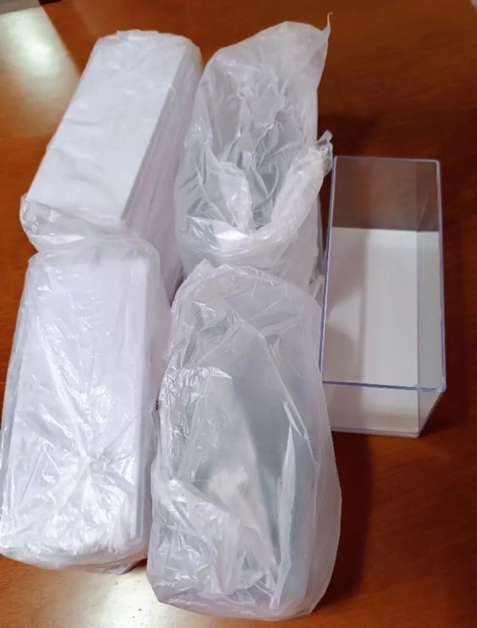 Caixas de Acrílico para Miniaturas 1/43 - Com Base Preta e Branca - Foto 5