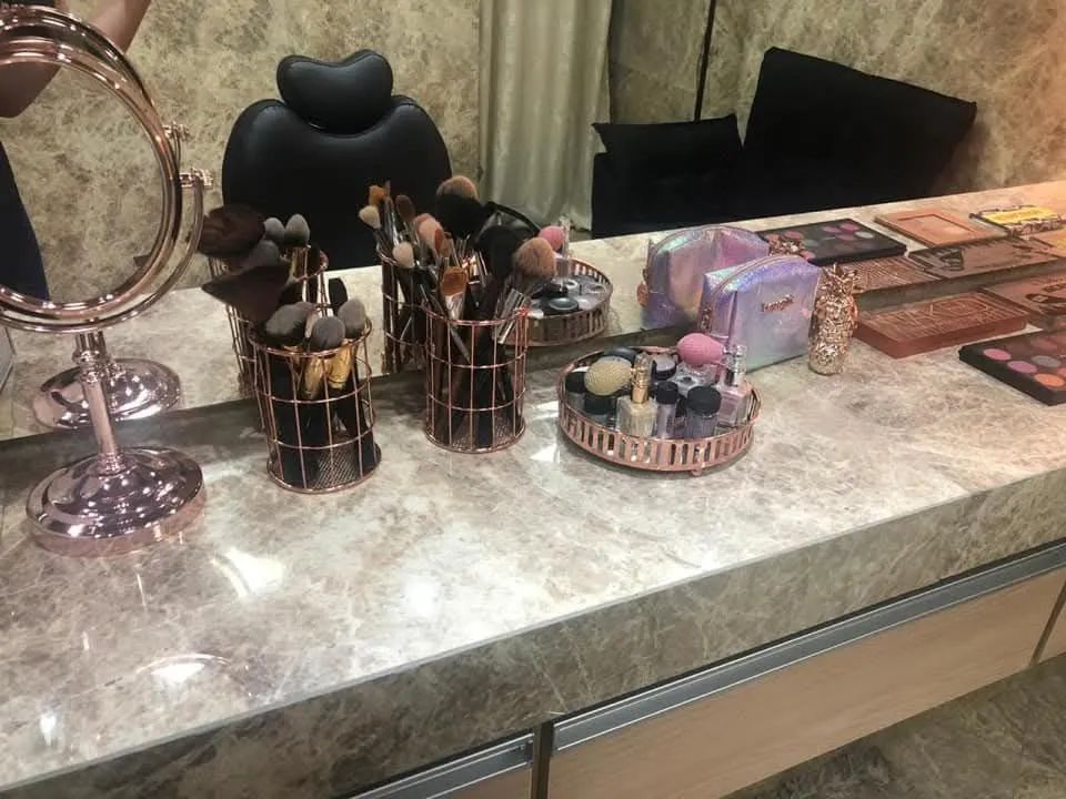Studio Fernanda Campos - Maquiagem, cílios e sobrancelhas - Foto 2
