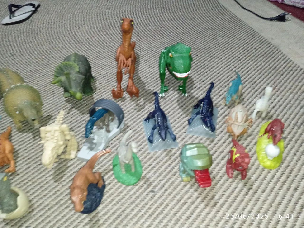 Coleção de Dinossauros em Miniatura - Foto 3