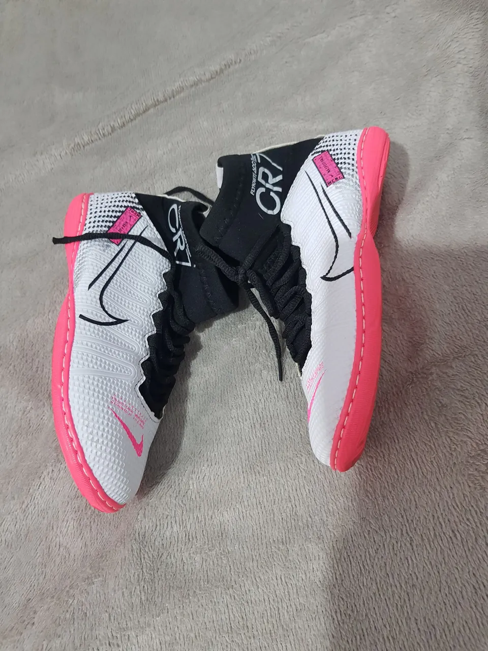 Chuteiras Nike CR7 Futsal