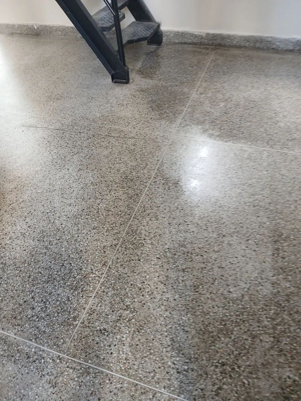 Piso granillite Restauração e aplicação  - Foto 3