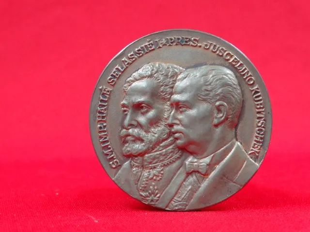 MEDALHA , 1960. Bronze.