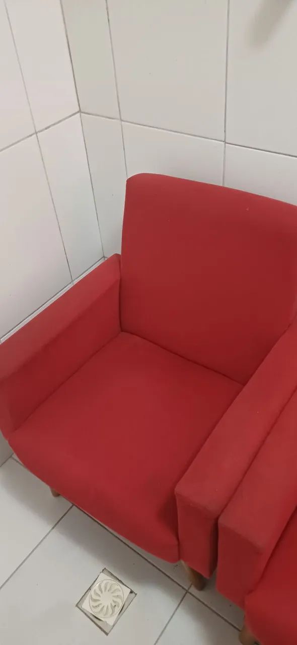 2 Poltronas vermelhas em ótimo estado