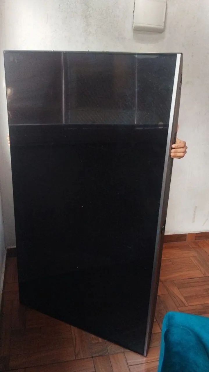 TV LG 65 polegadas tela trincada ..  - Foto 2